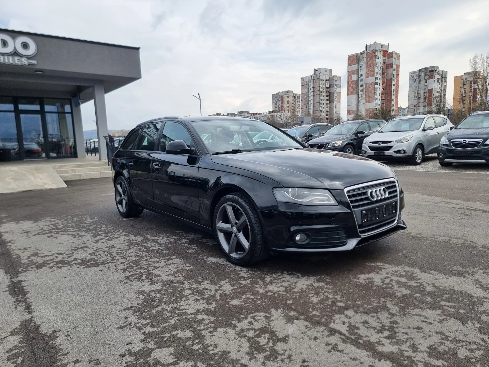 Audi A4 2.0TDI, снимка 8 - Автомобили и джипове - 53959520