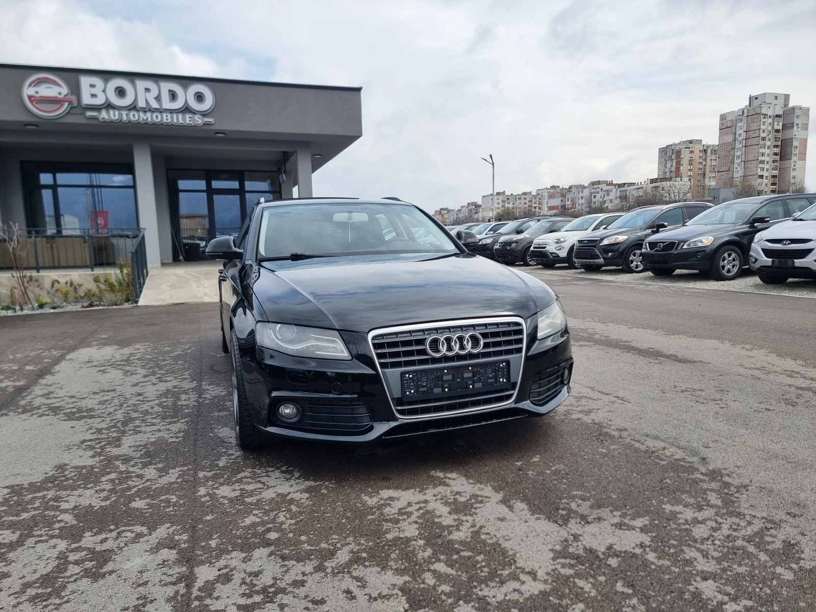 Audi A4 2.0TDI, снимка 9 - Автомобили и джипове - 53959520