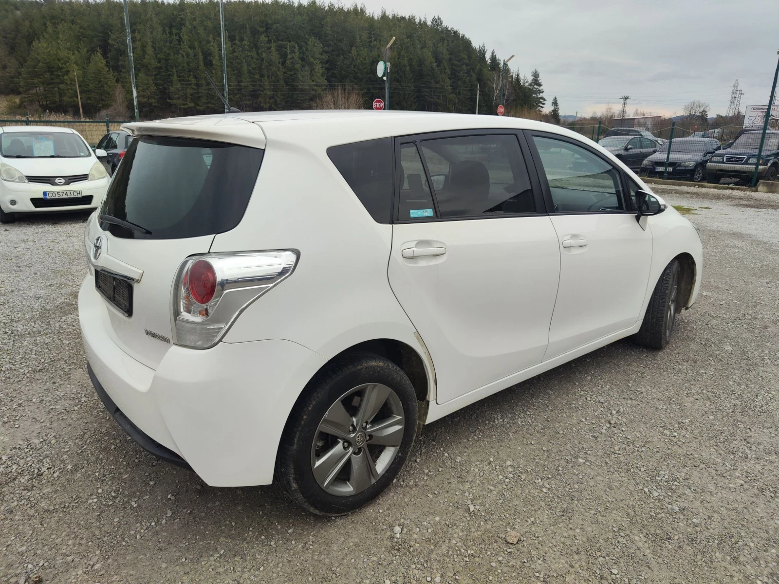 Toyota Verso 1.6 D4D 6+ 1 места, снимка 4 - Автомобили и джипове - 54046146