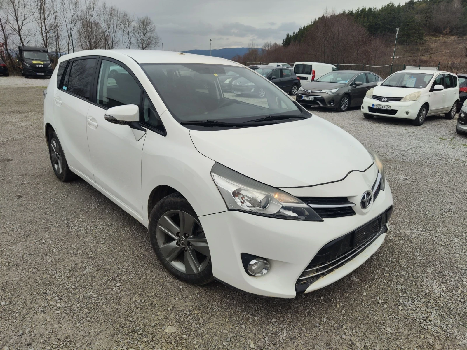 Toyota Verso 1.6 D4D 6+ 1 места, снимка 2 - Автомобили и джипове - 54046146