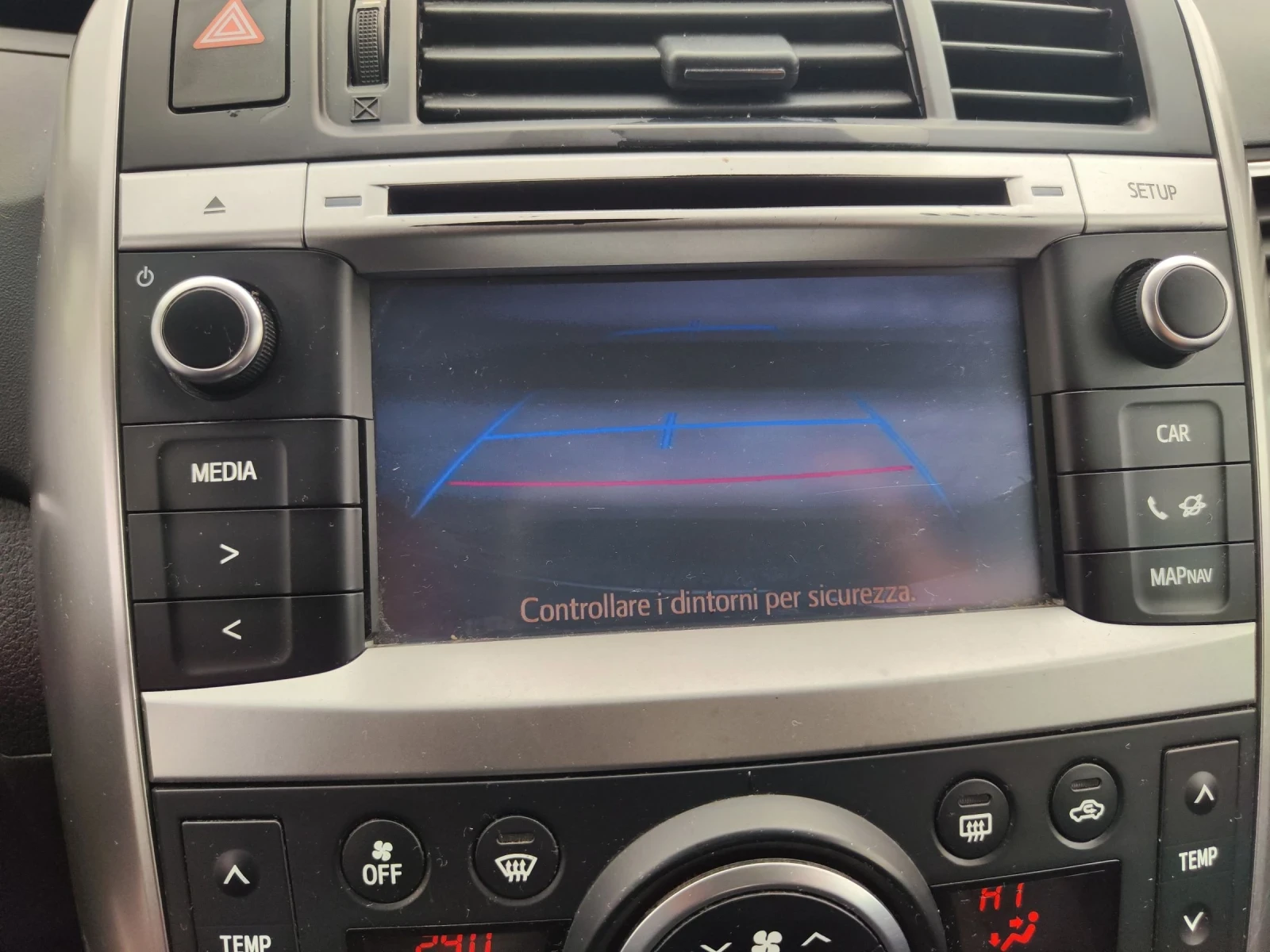 Toyota Verso 1.6 D4D 6+ 1 места, снимка 13 - Автомобили и джипове - 54046146