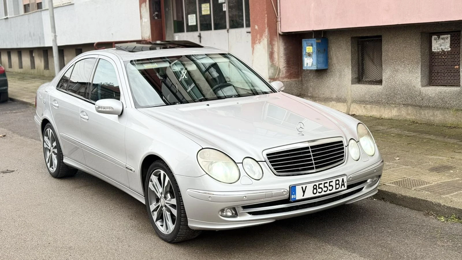 Mercedes-Benz E 280 3.2, снимка 8 - Автомобили и джипове - 54084963