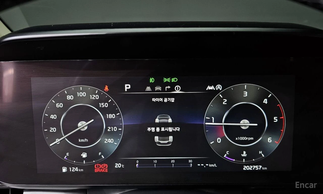 Kia Carnival 9-SEATER* SIGNATURE* SMART-KEY* , снимка 8 - Автомобили и джипове - 54609685