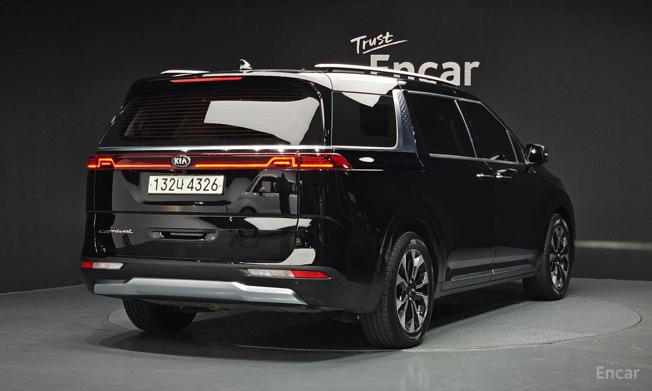 Kia Carnival 9-SEATER* SIGNATURE* SMART-KEY* , снимка 3 - Автомобили и джипове - 54609685