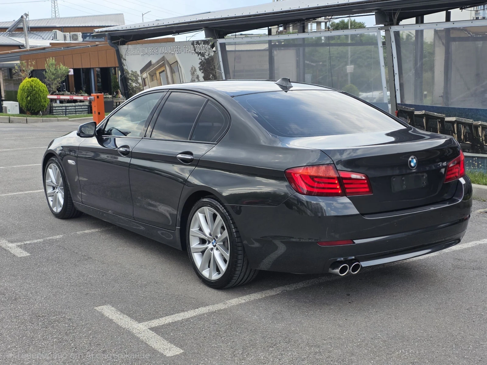 BMW 530 Личен автомобил в топ състояние, снимка 5 - Автомобили и джипове - 55326328