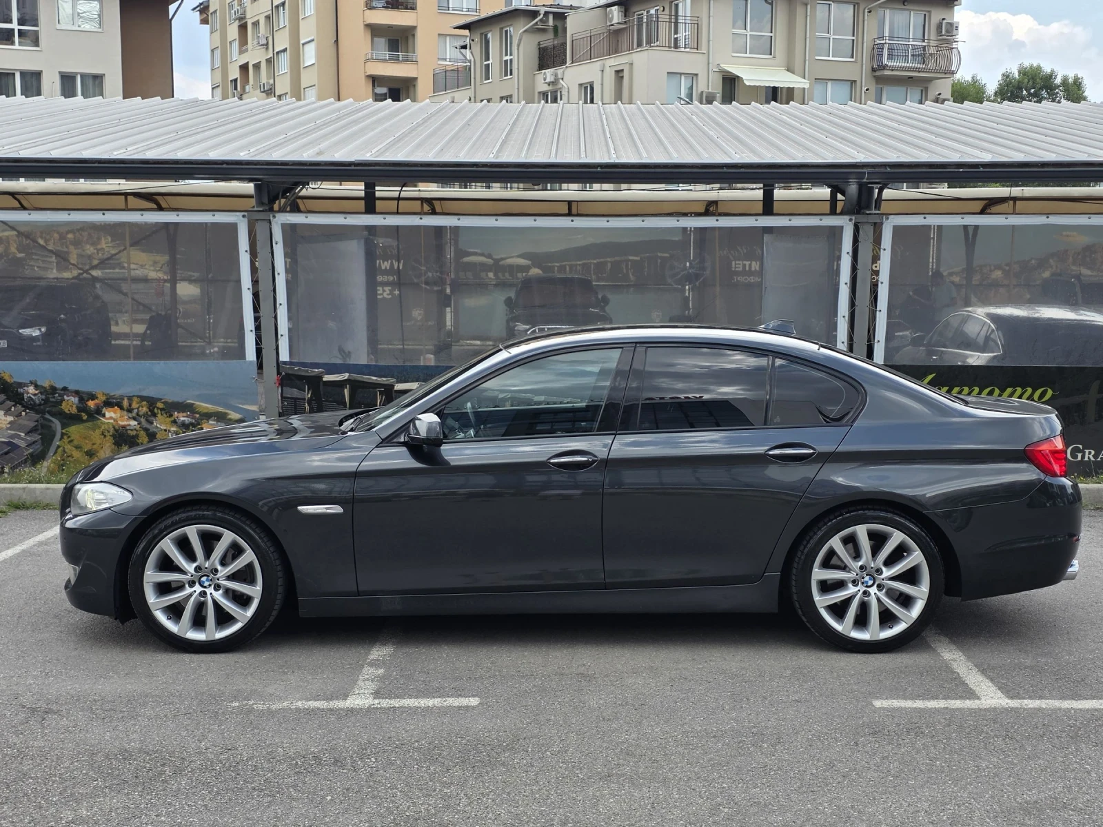 BMW 530 Личен автомобил в топ състояние, снимка 4 - Автомобили и джипове - 55326328
