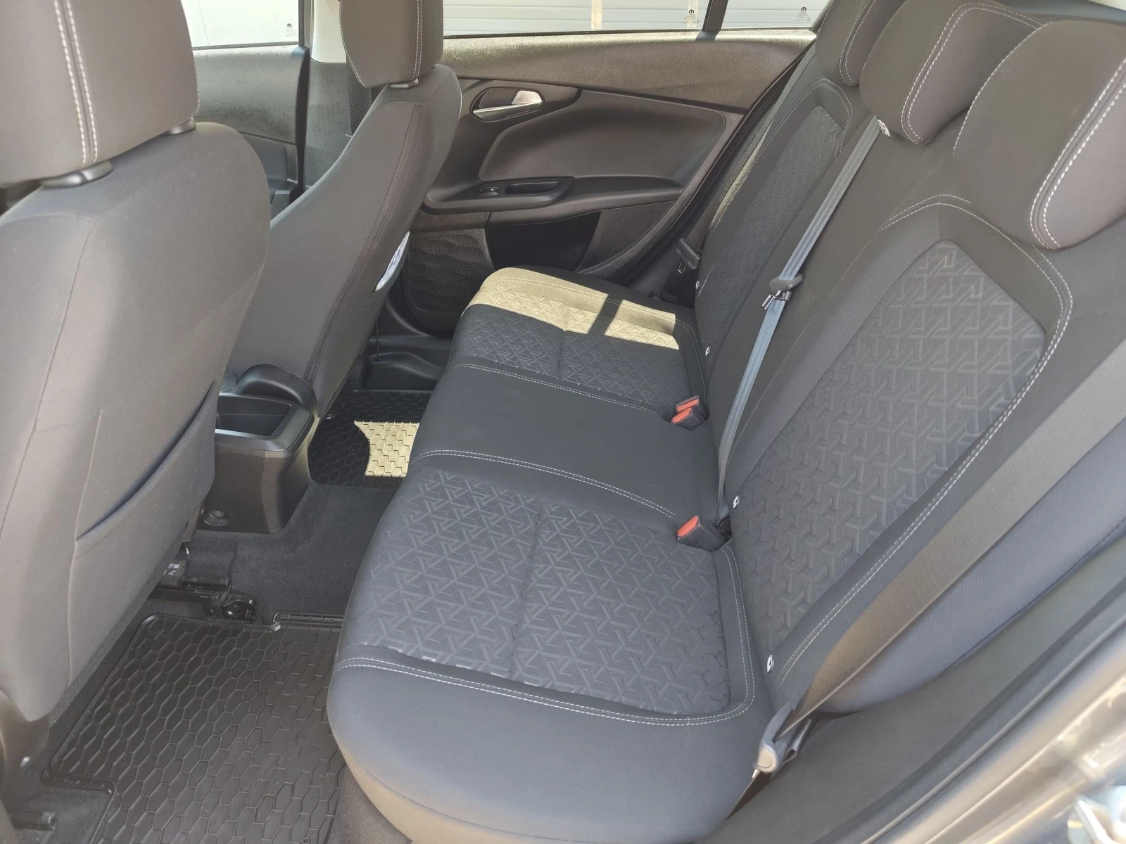Fiat Tipo 1.6 CROSS M-JET 130 �.�  | Mobile.bg � ����������� 10