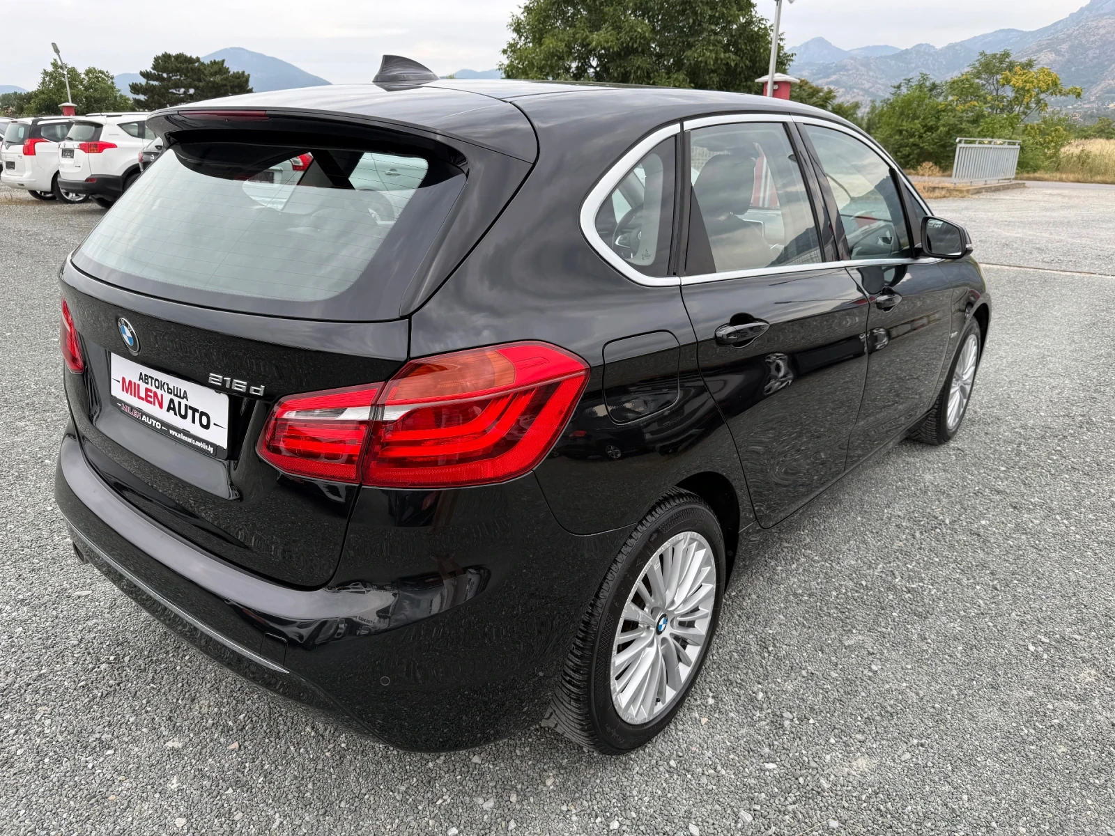 BMW 216 (KATO НОВА), снимка 6 - Автомобили и джипове - 55377117
