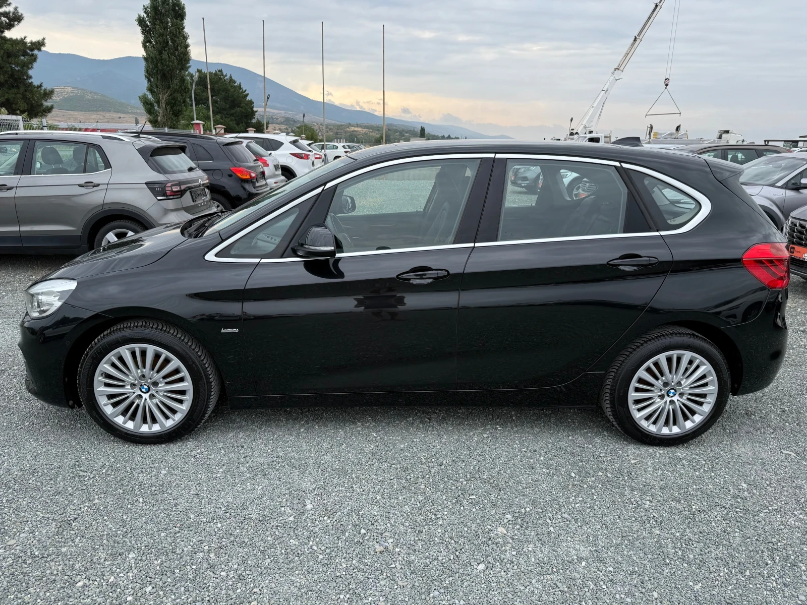 BMW 216 (KATO НОВА), снимка 10 - Автомобили и джипове - 55377117