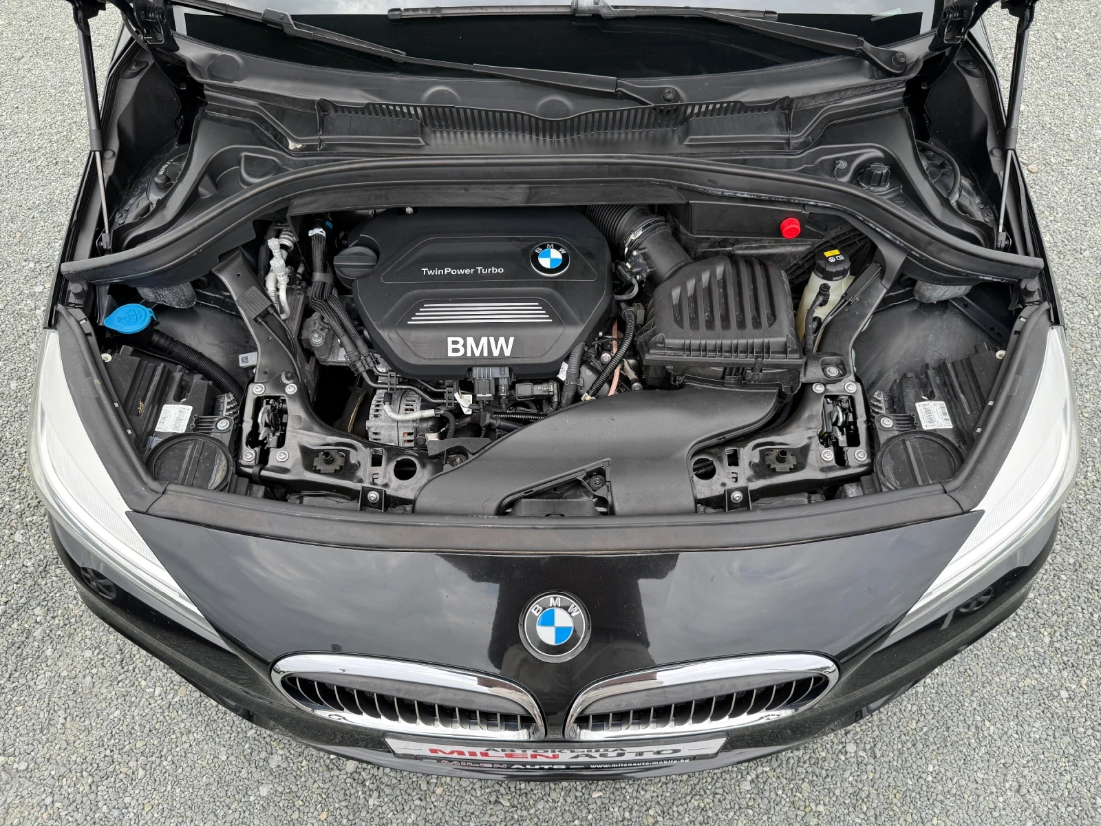 BMW 216 (KATO НОВА), снимка 17 - Автомобили и джипове - 55377117