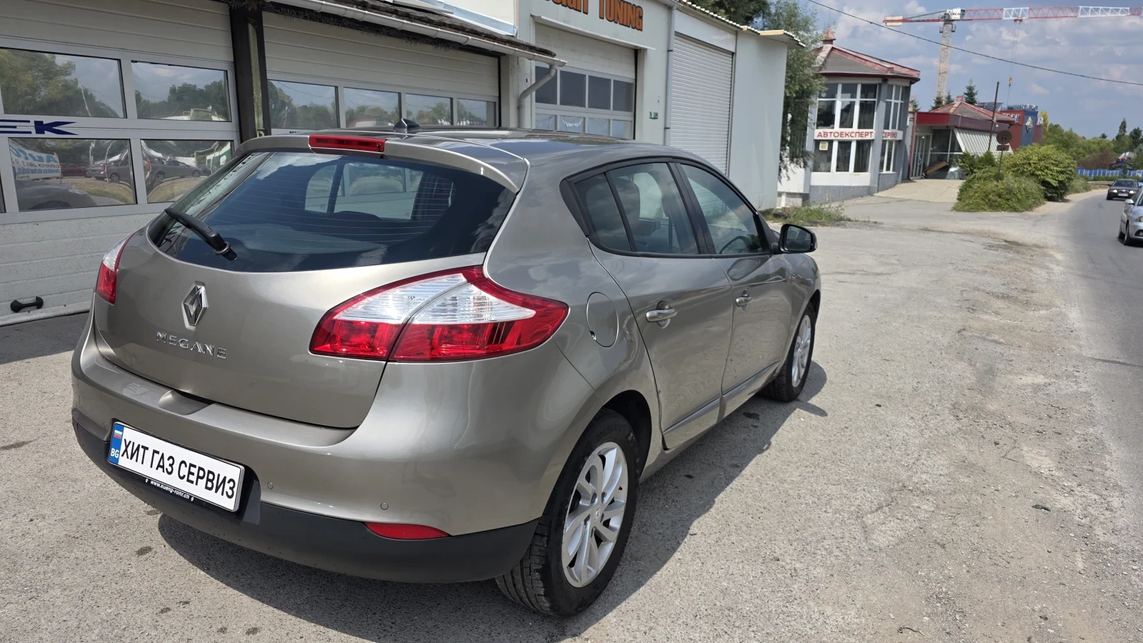 Renault Megane 2.0 16V АВТОМАТИК SWISS, снимка 7 - Автомобили и джипове - 55597817