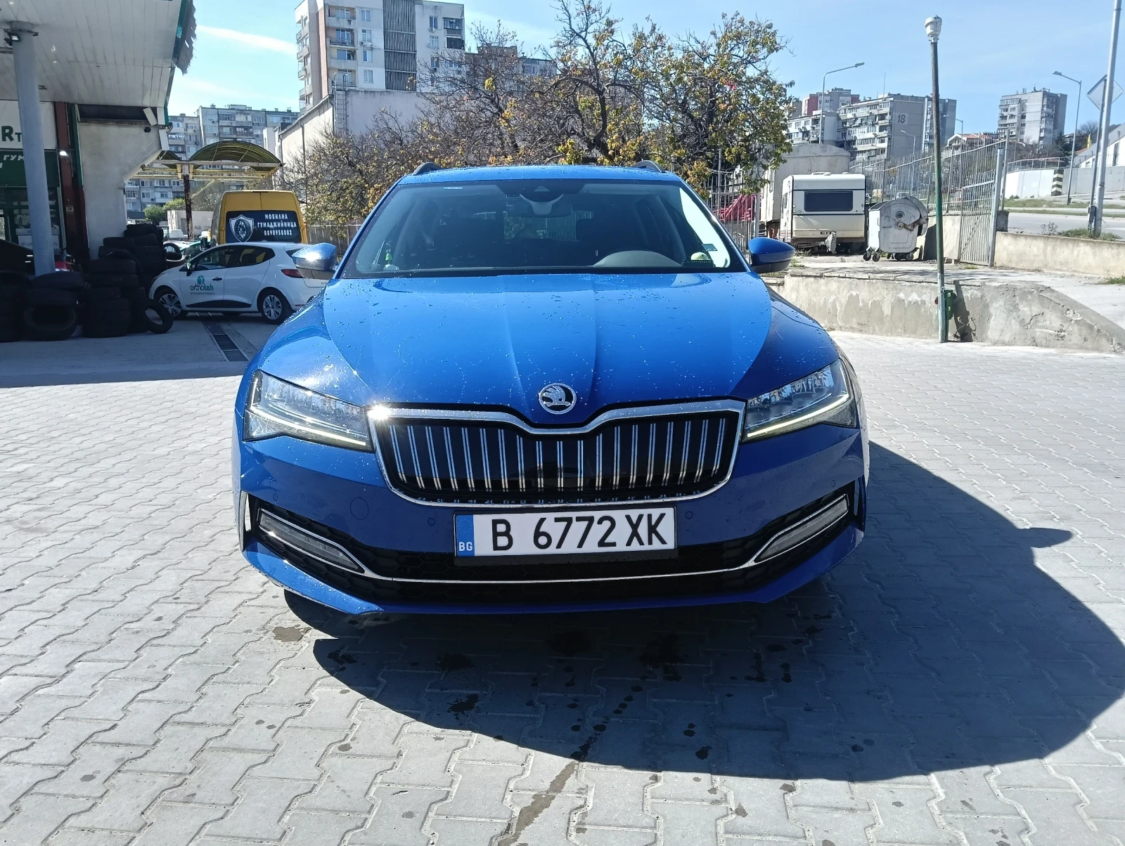 Skoda Superb 1.4 TSI Plug-In Hybrid 218 k.c., снимка 2 - Автомобили и джипове - 55797976