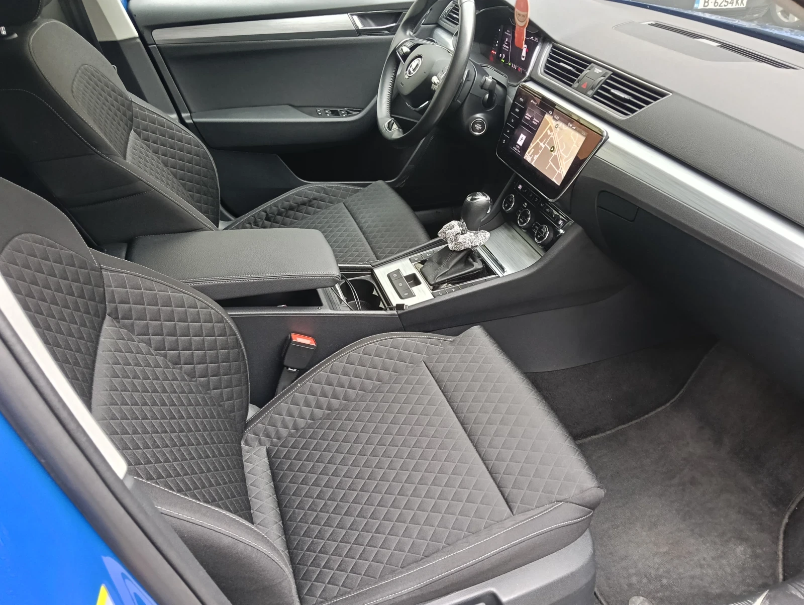 Skoda Superb 1.4 TSI Plug-In Hybrid 218 k.c., снимка 13 - Автомобили и джипове - 55797976