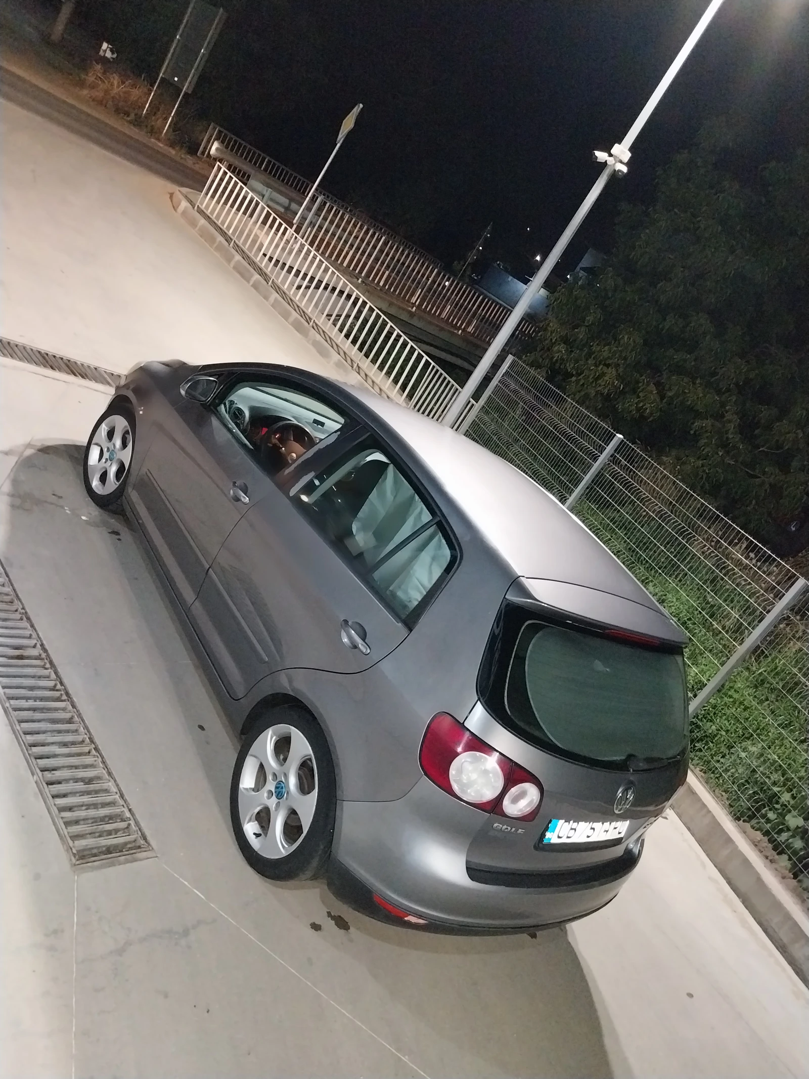 VW Golf Plus 2.0 140, снимка 4 - Автомобили и джипове - 55940717