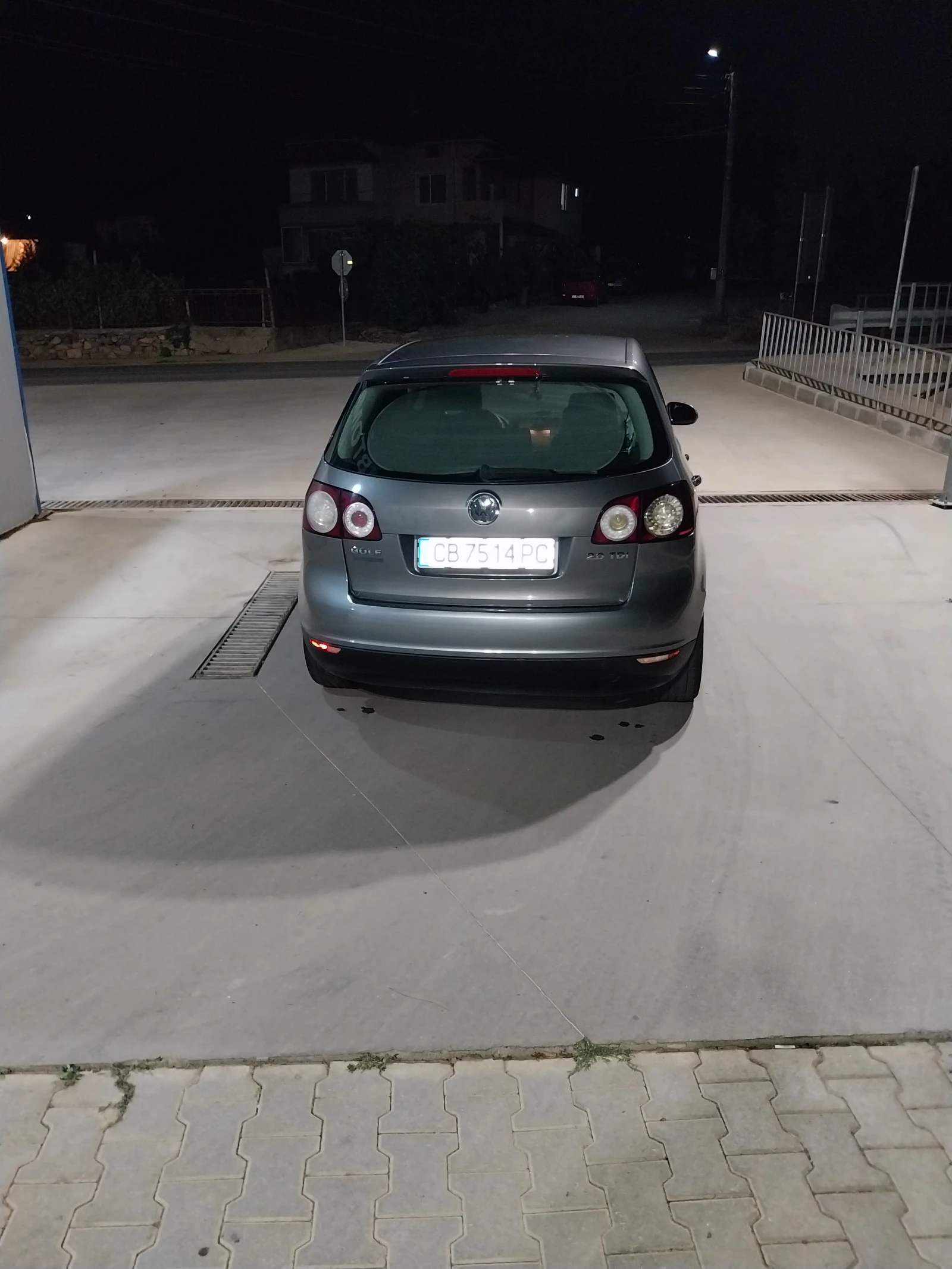 VW Golf Plus 2.0 140, снимка 6 - Автомобили и джипове - 55940717