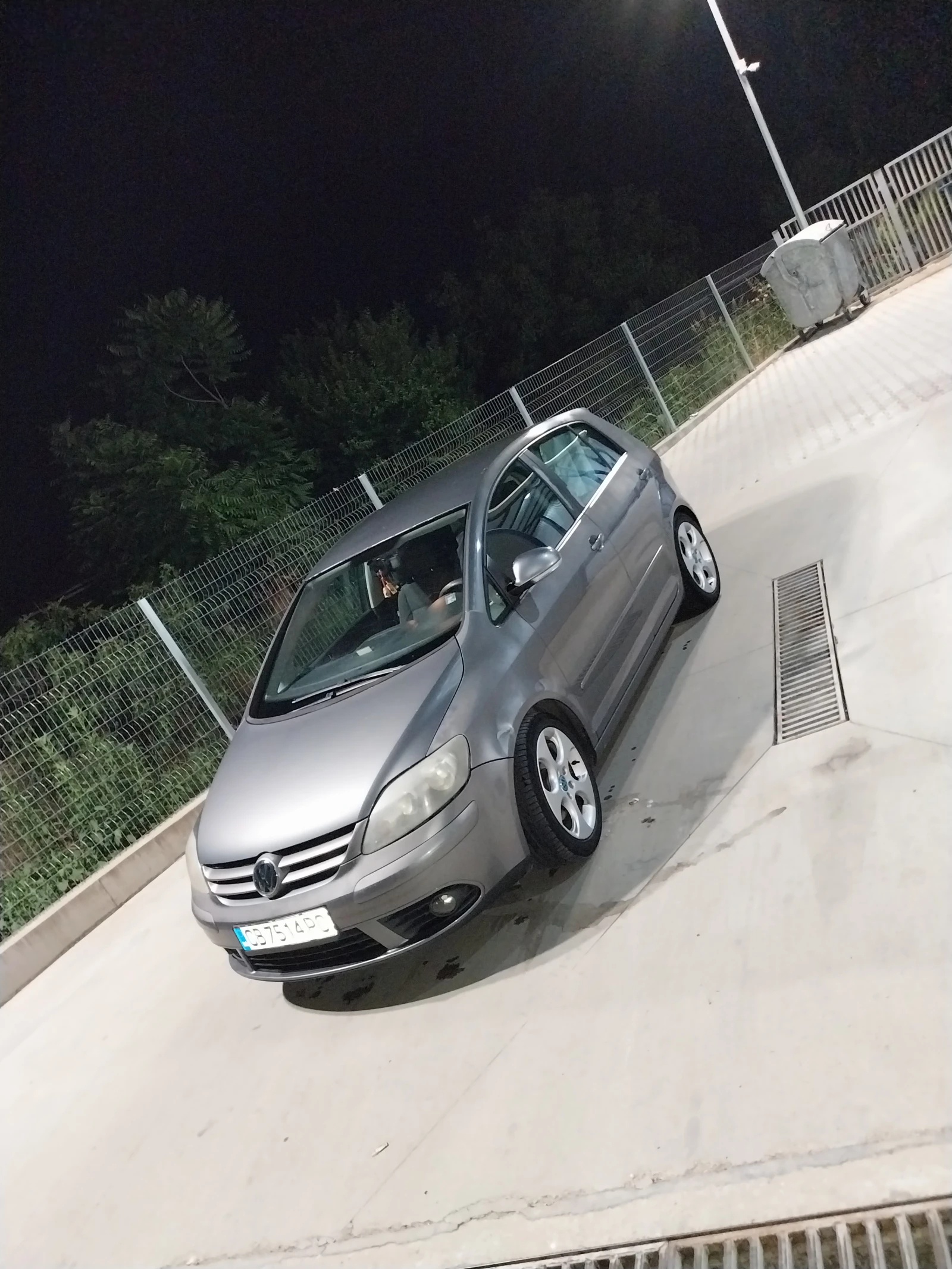 VW Golf Plus 2.0 140, снимка 16 - Автомобили и джипове - 55940717