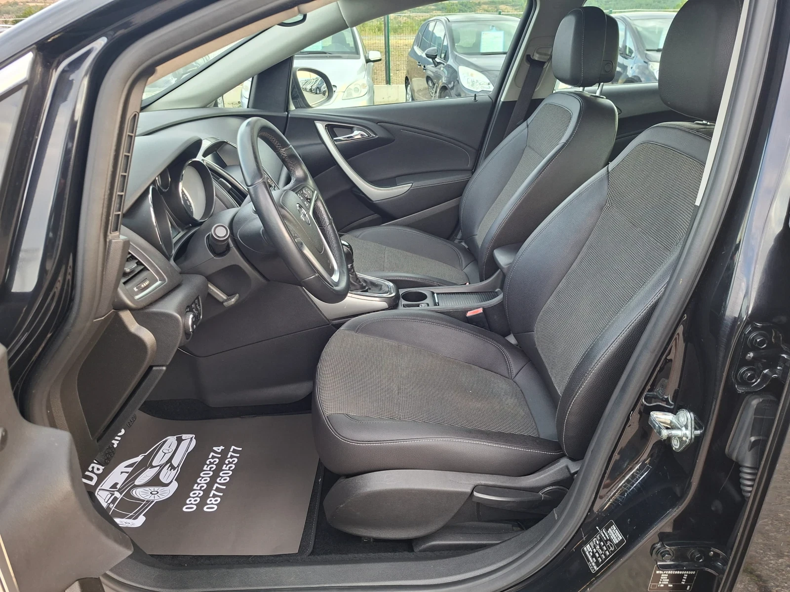 Opel Astra 1, 4 turbo, снимка 10 - Автомобили и джипове - 56202631