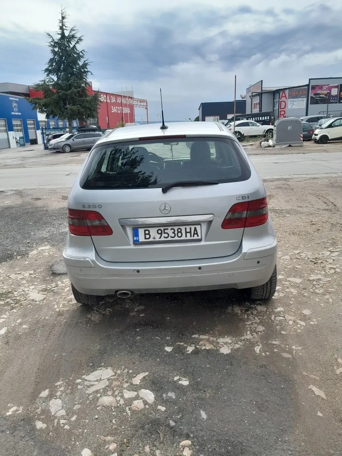 Mercedes-Benz B 200 2.0 cdi, снимка 4 - Автомобили и джипове - 56272542