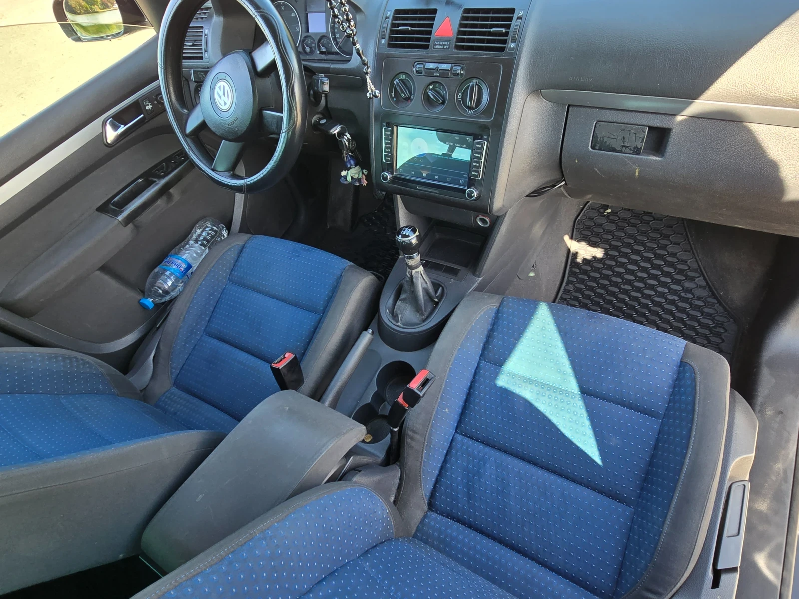 VW Touran, снимка 9 - Автомобили и джипове - 56341598