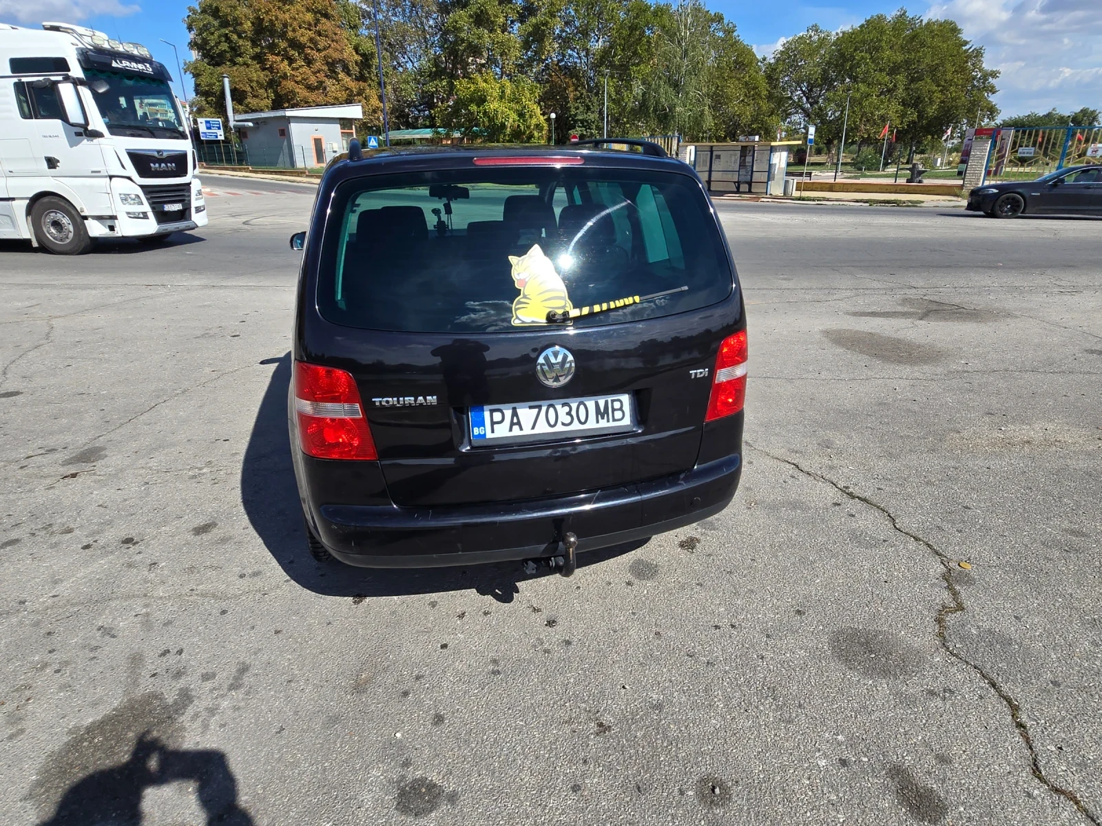 VW Touran, снимка 4 - Автомобили и джипове - 56341598