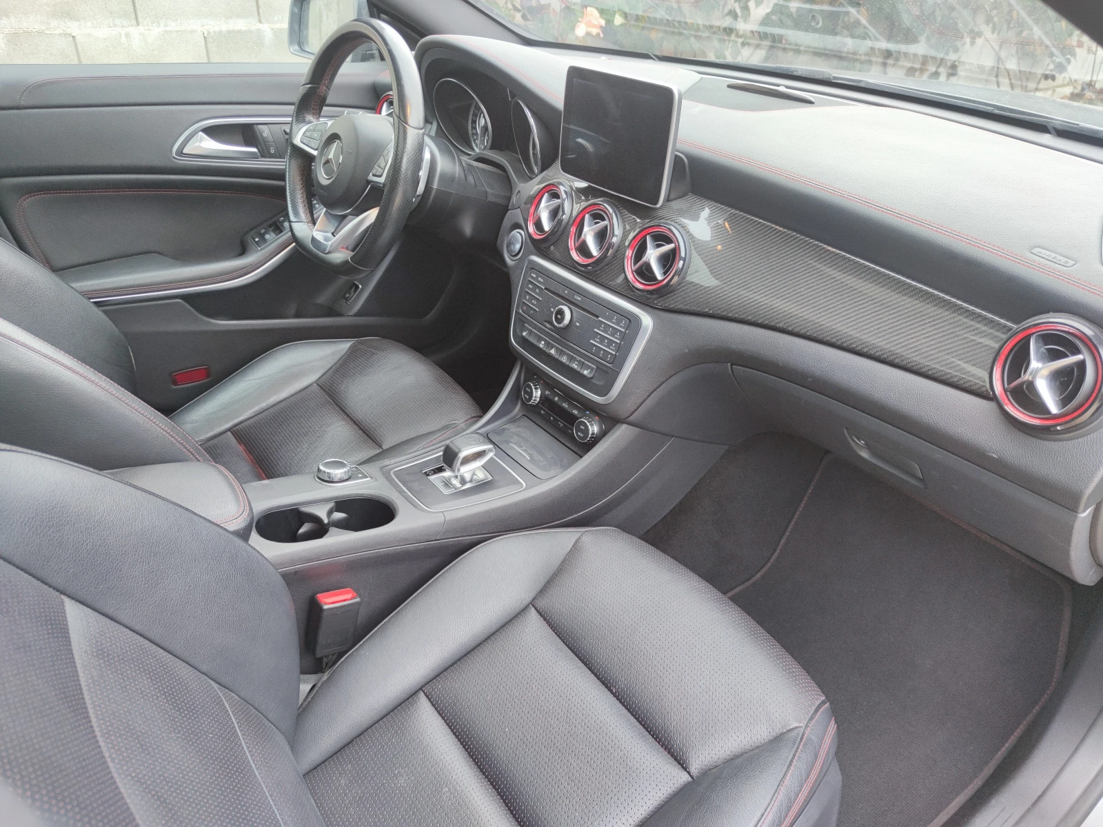 Mercedes-Benz CLA 45 AMG 360hp 4x4 CARFAX! | Mobile.bg � ����������� 10