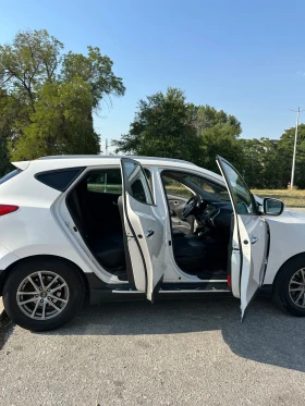 Hyundai IX35 2.0 crdi 4x4, снимка 12