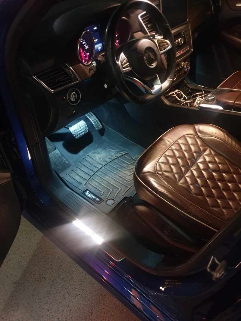 Mercedes-Benz ML 6.3AMG DESIGNO EDITION 1, снимка 10 - Автомобили и джипове - 52356995