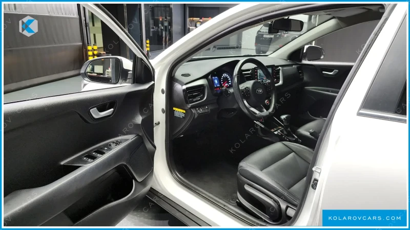 Kia Stonic 1.4 Става на ГАЗ Kolarov | Cars, снимка 7 - Автомобили и джипове - 52202291