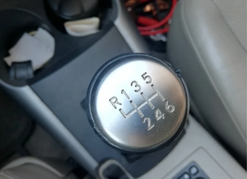 Toyota Rav4, снимка 2 - Автомобили и джипове - 52890996