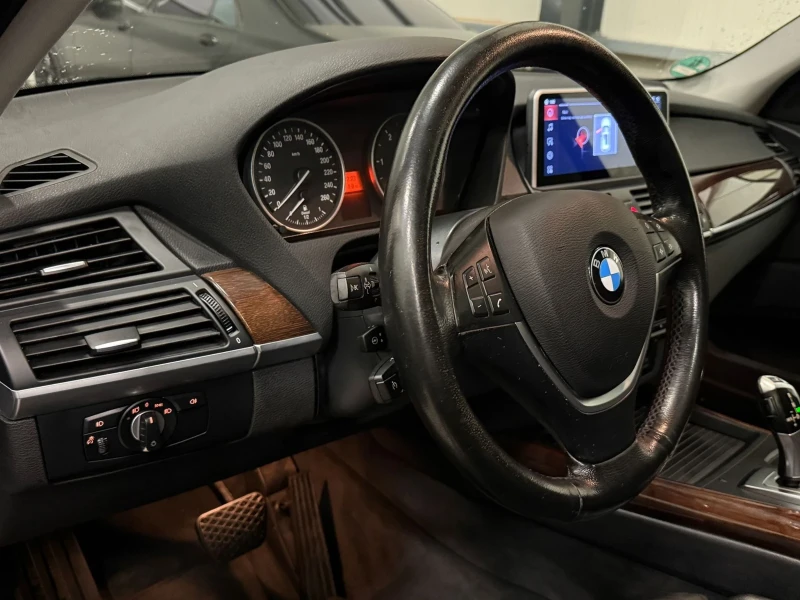 BMW X5 BMW X5 3.0SD сменени вериги !, снимка 4 - Автомобили и джипове - 53116589