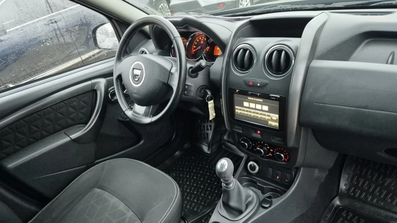 Dacia Duster 1.5 DCI 4Х4 150хил!!!!!РЕАЛНИ НАВИ ЛИЗИНГ ВИДЕО , снимка 9 - Автомобили и джипове - 53213431