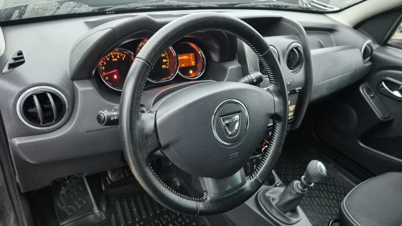 Dacia Duster 1.5 DCI 4Х4 150хил!!!!!РЕАЛНИ НАВИ ЛИЗИНГ ВИДЕО , снимка 12 - Автомобили и джипове - 53213431