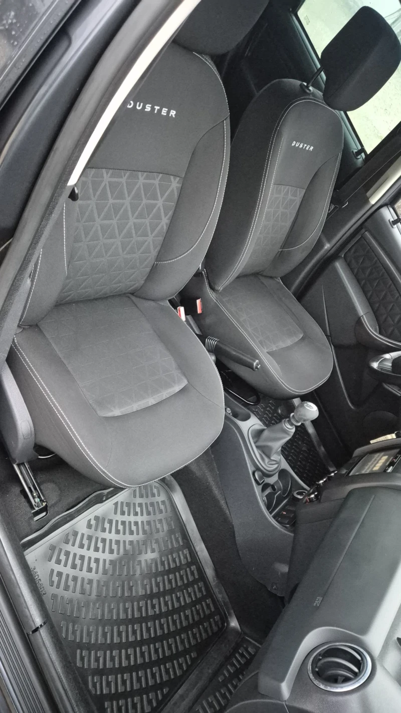 Dacia Duster 1.5 DCI 4Х4 150хил!!!!!РЕАЛНИ НАВИ ЛИЗИНГ ВИДЕО , снимка 8 - Автомобили и джипове - 53213431