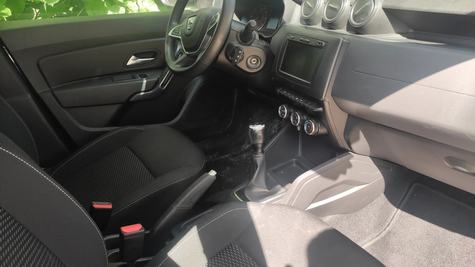 Dacia Duster 1.0 i  БЕНЗИН - изображение 7