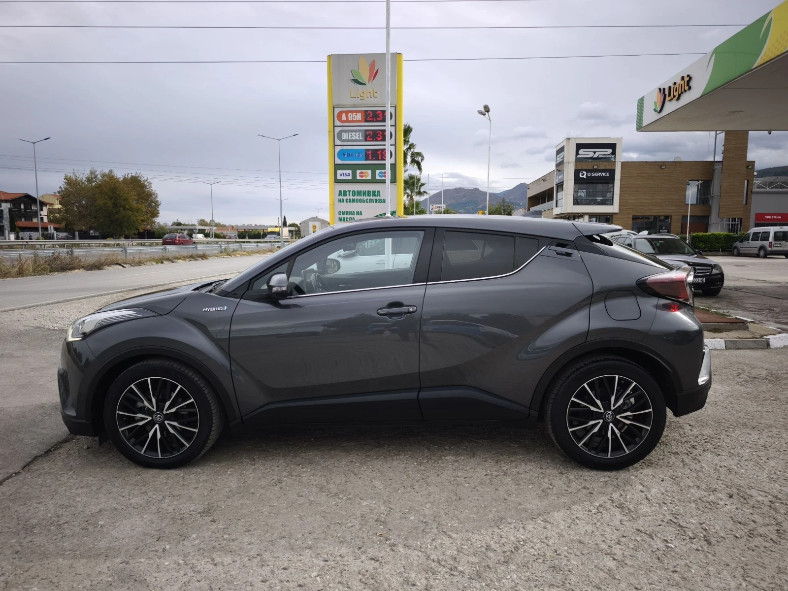 Toyota C-HR 1.8HYBRID 71000KM FULL SERVICE IN TOYOTA  - изображение 6