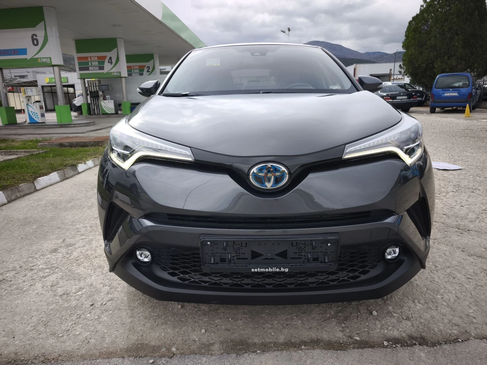 Toyota C-HR 1.8HYBRID 71000KM FULL SERVICE IN TOYOTA  - изображение 2