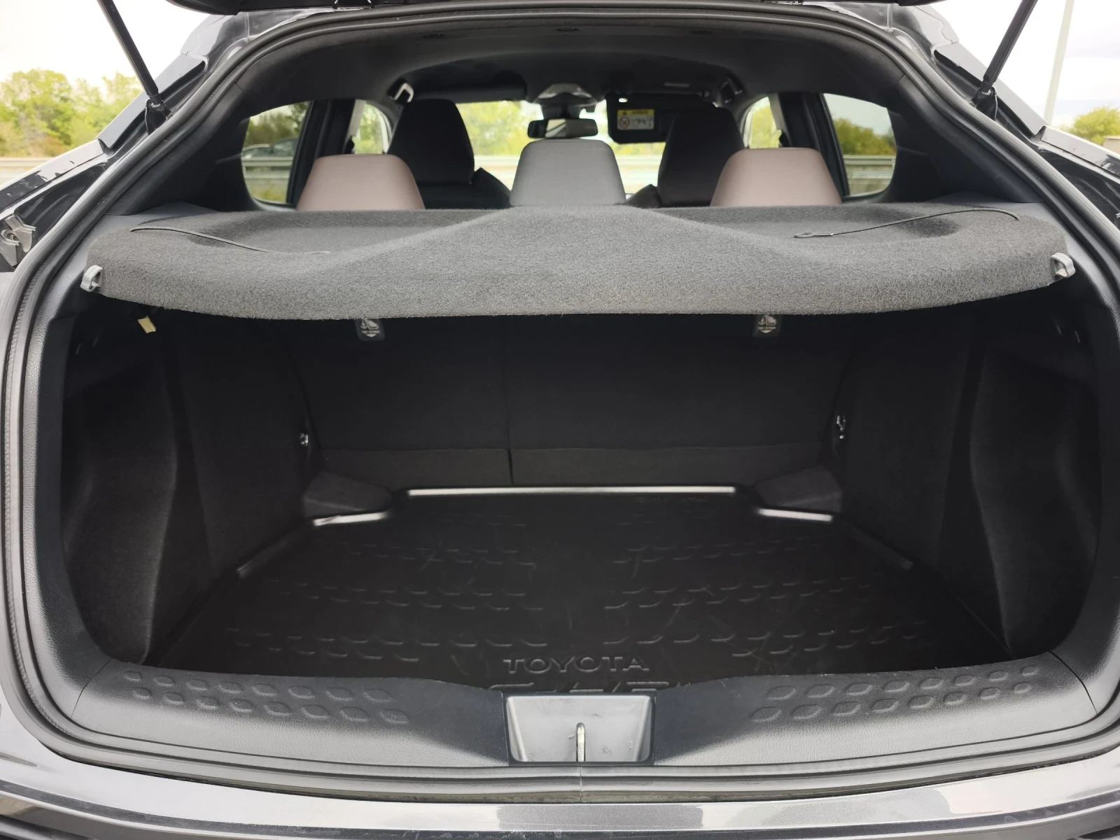 Toyota C-HR 1.8HYBRID 71000KM FULL SERVICE IN TOYOTA  | Mobile.bg   12