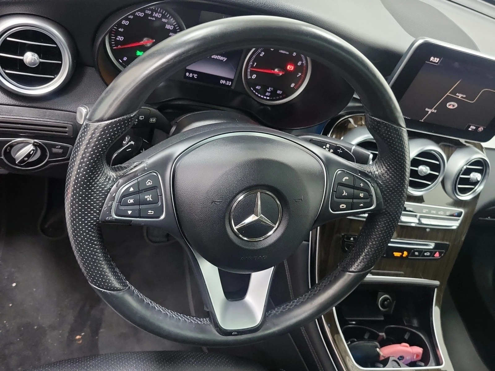 Mercedes-Benz GLC 300 4MATIC * * CARFAX * * АВТО КРЕДИТ * *  - изображение 6