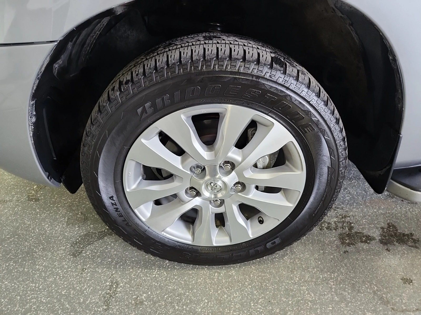 Toyota Sequoia PLATINUM * * CARFAX * *   * *  | Mobile.bg   12