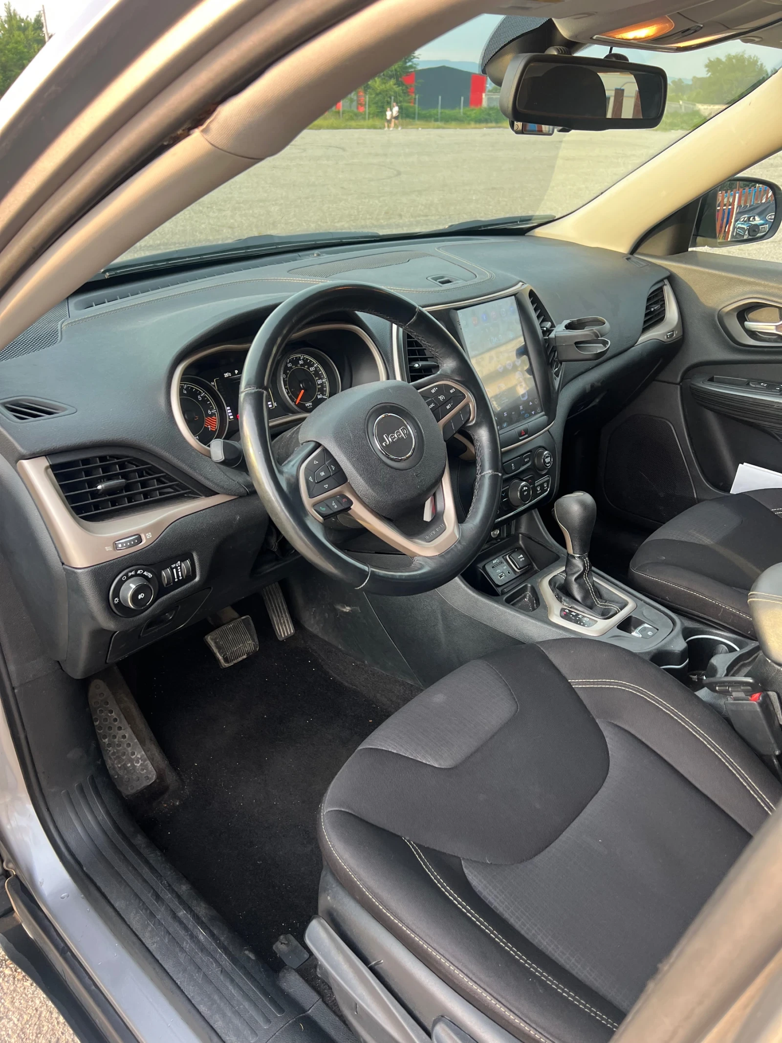 Jeep Cherokee  - изображение 5