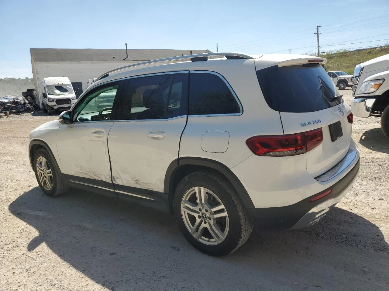 Mercedes-Benz GLB 4MATIC - изображение 4