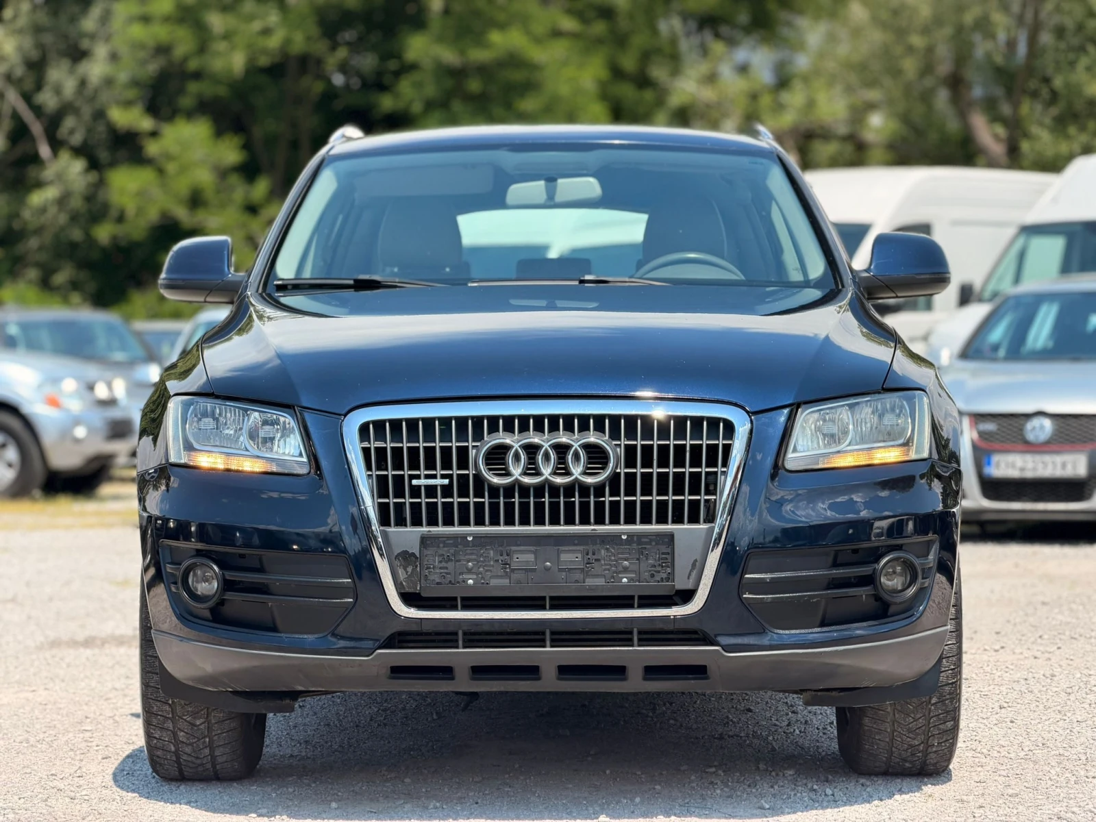 Audi Q5 2.0TDI, снимка 3 - Автомобили и джипове - 55008309