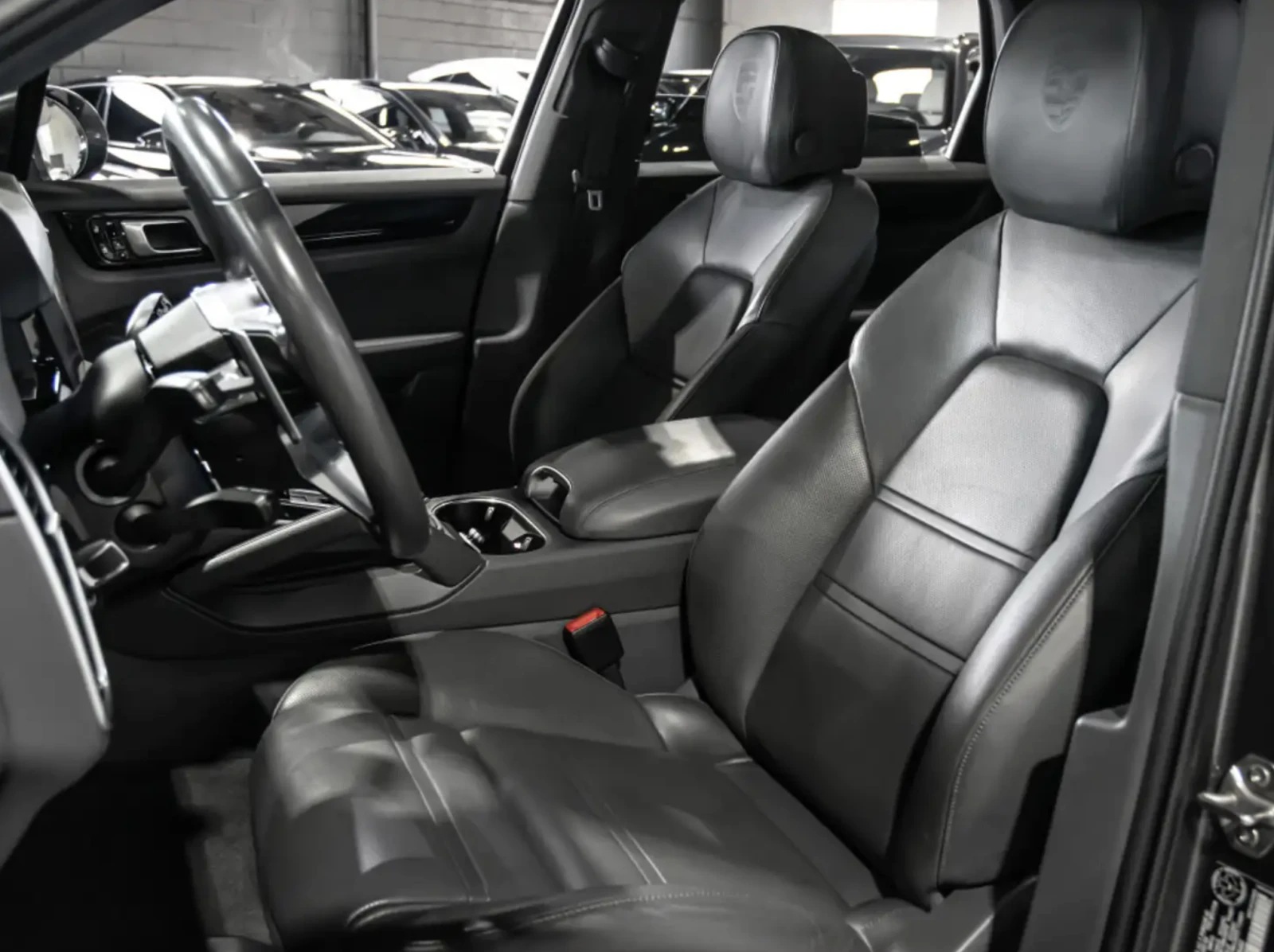 Porsche Cayenne 2021 Porsche Cayenne S, снимка 8 - Автомобили и джипове - 55390470
