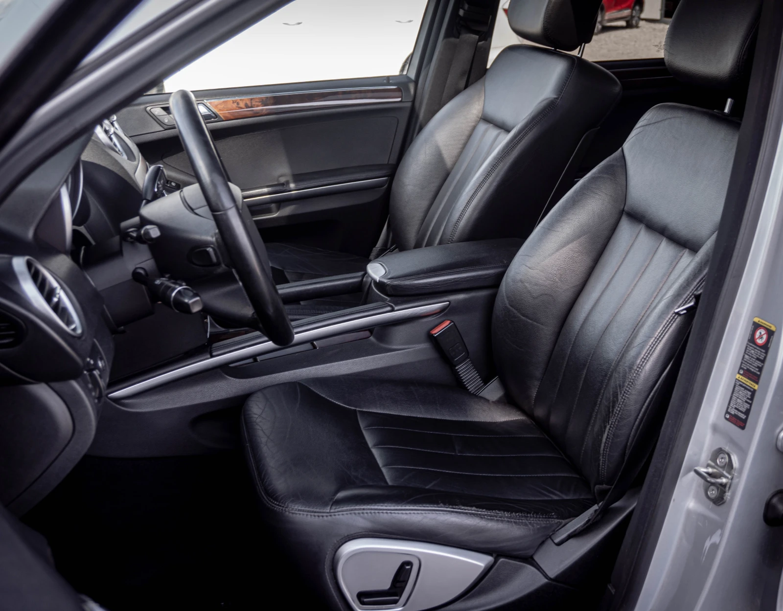 Mercedes-Benz ML 320 4MATIC-CDI-РЕГИСТРИРАН-РЕАЛНИ КМ!, снимка 8 - Автомобили и джипове - 55445085