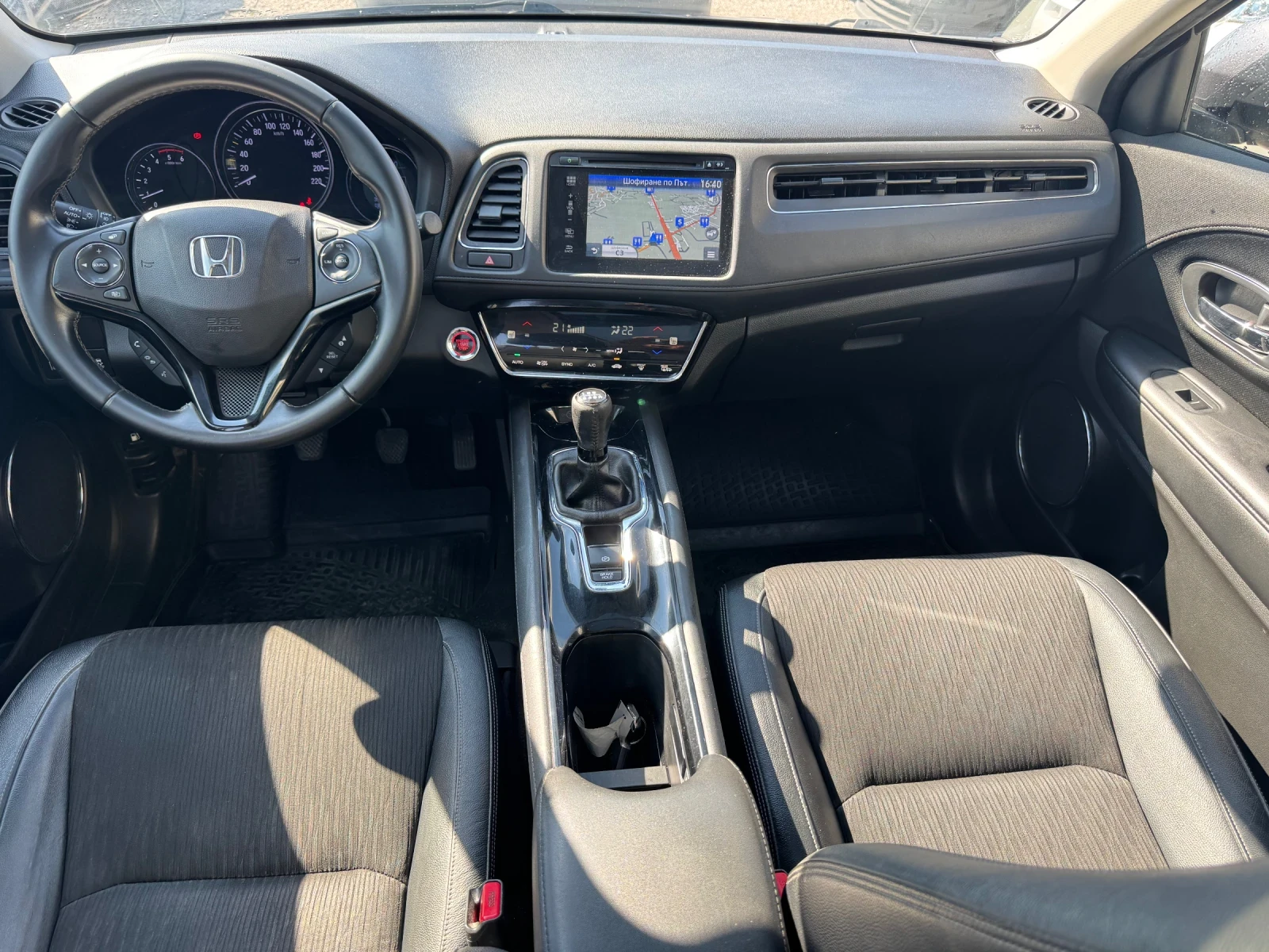 Honda Hr-v FULL LED* КОЖА* ПАНОРАМА* КАМЕРА* 1.6d 120hp* 2019, снимка 7 - Автомобили и джипове - 55531002
