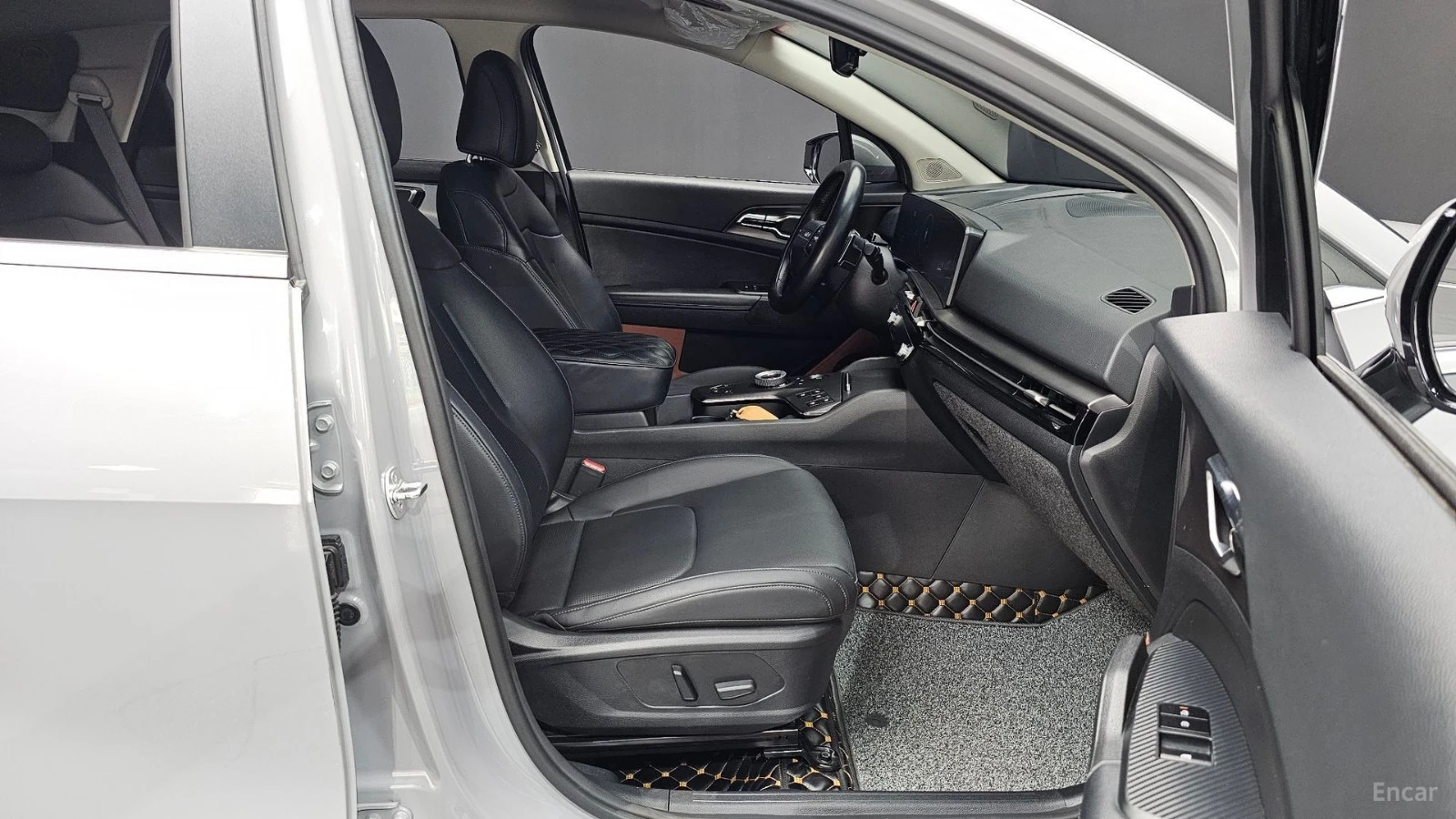 Kia Sportage Noblesse* 2.0* LPG* DISTRONIC* ПОДГРЕВ* ОБДУХВАНЕ*, снимка 10 - Автомобили и джипове - 55628233