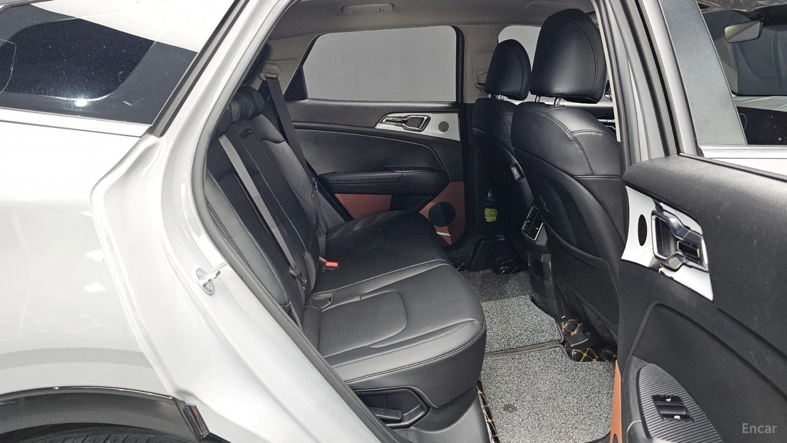 Kia Sportage Noblesse* 2.0* LPG* DISTRONIC* ПОДГРЕВ* ОБДУХВАНЕ*, снимка 9 - Автомобили и джипове - 55628233