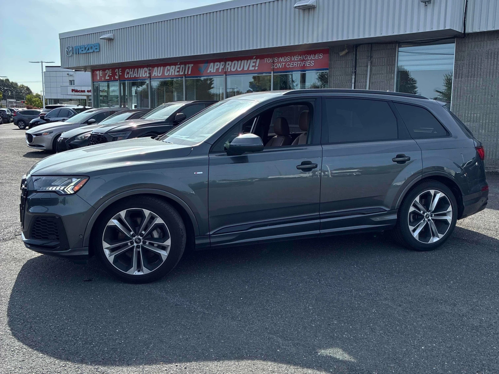 Audi Q7 * Technik 55 TFSI quattro * CARFAX * АВТОКРЕДИТ, снимка 2 - Автомобили и джипове - 56087016