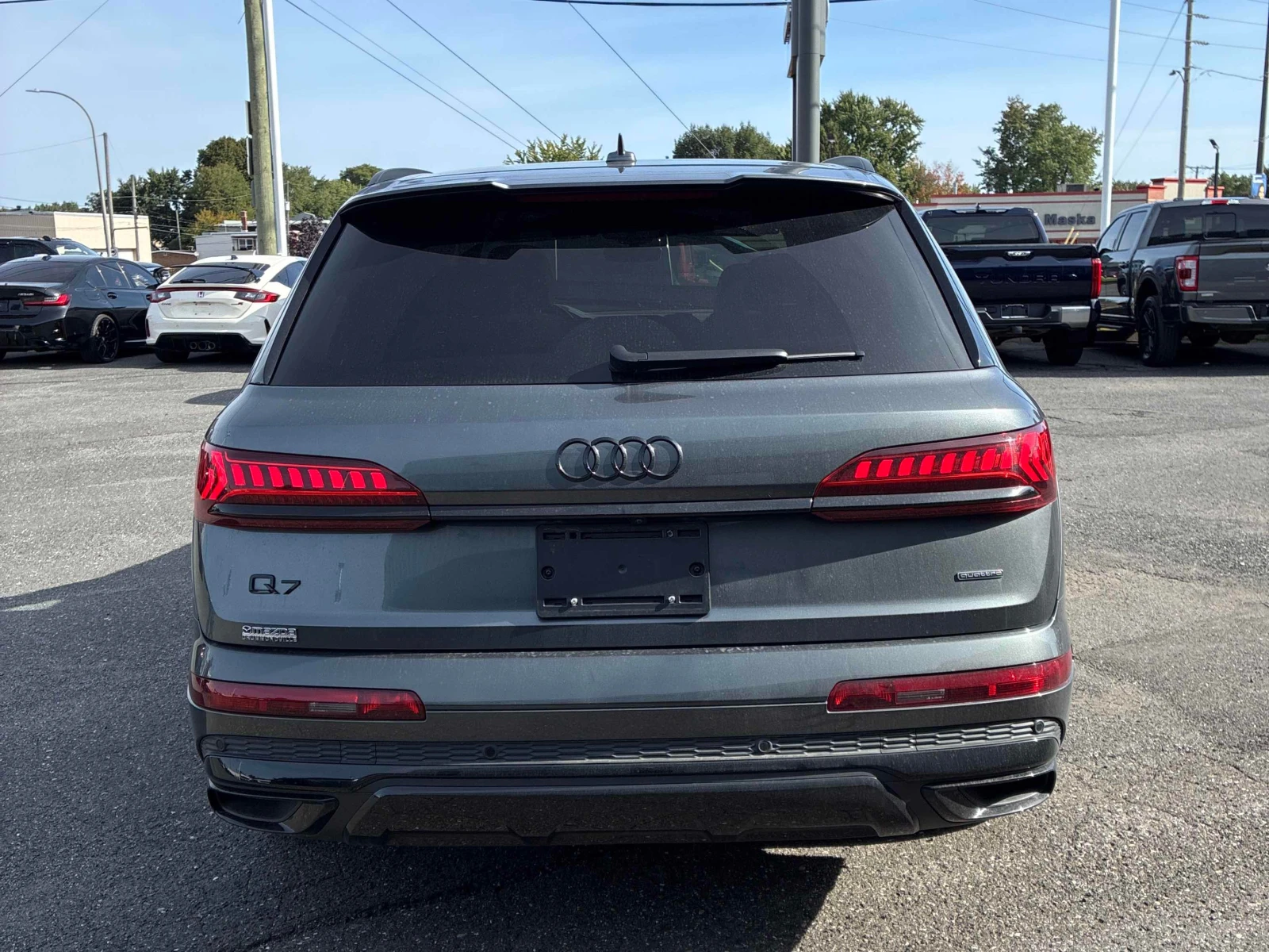 Audi Q7 * Technik 55 TFSI quattro * CARFAX * АВТОКРЕДИТ, снимка 4 - Автомобили и джипове - 56087016