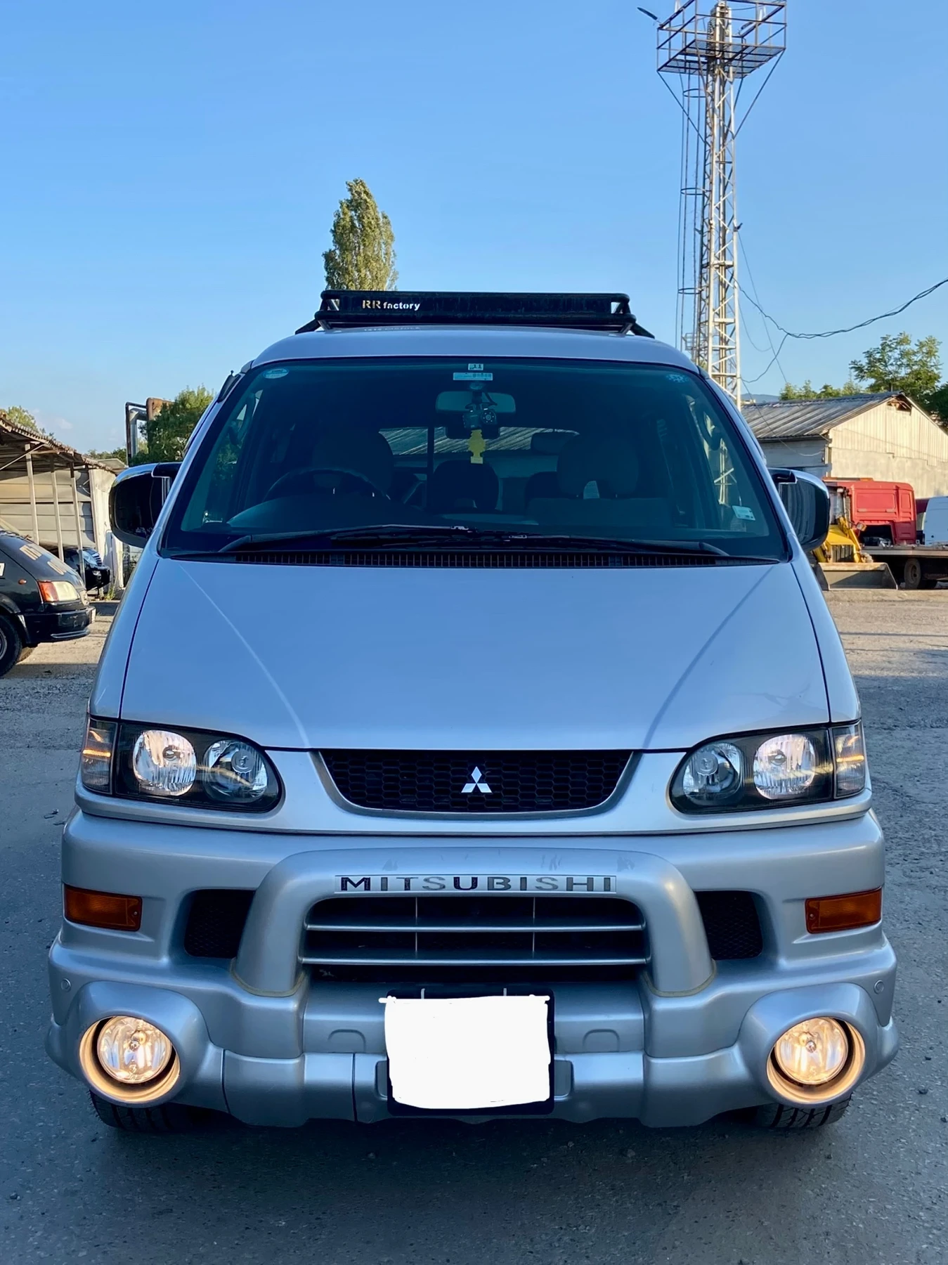 Mitsubishi Delica Chamonix 3.0i V6 4x4 Autom. - изображение 7